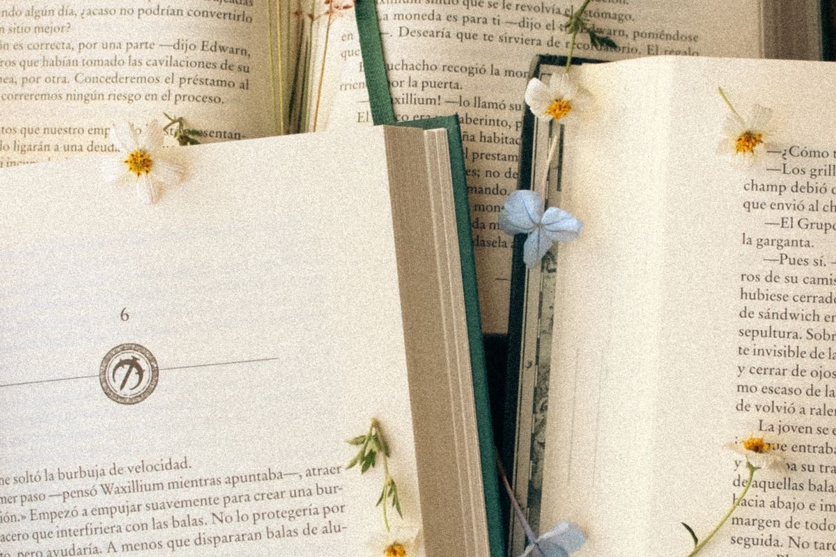 Poetry & Literary Criticism